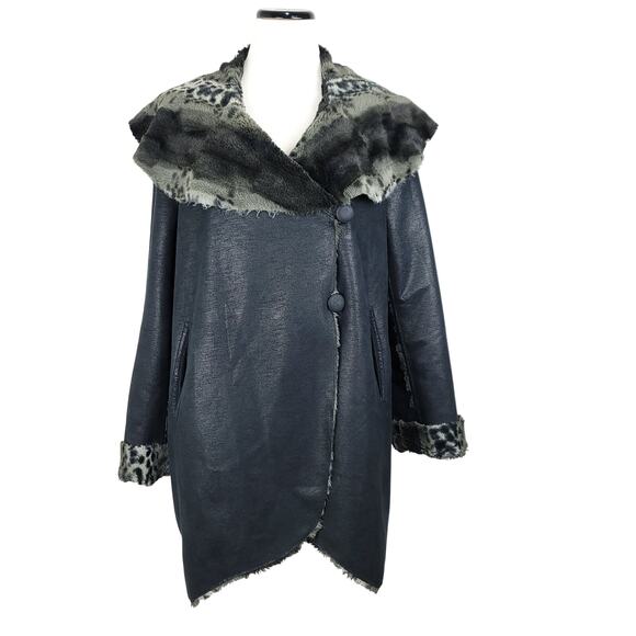 CHI by Falchi Faux Suede Faux Fur Reversible Leopard Print Coat, Size Large - Picture 10 of 16